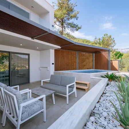 Aloe Elegant Скала-Потамиас