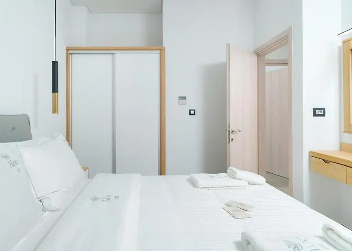 Aloe Elegant Apartahotel 4*